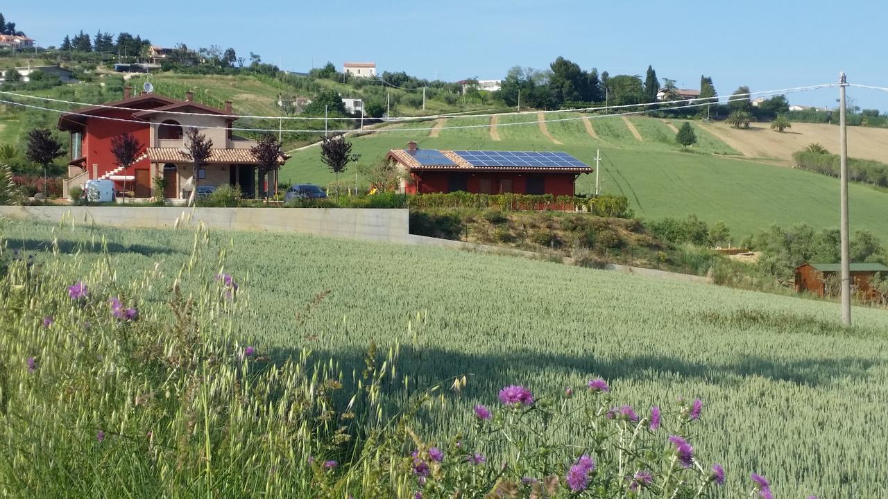 Country House Ciliegia Rossa Aparthotel Colonnella Buitenkant foto